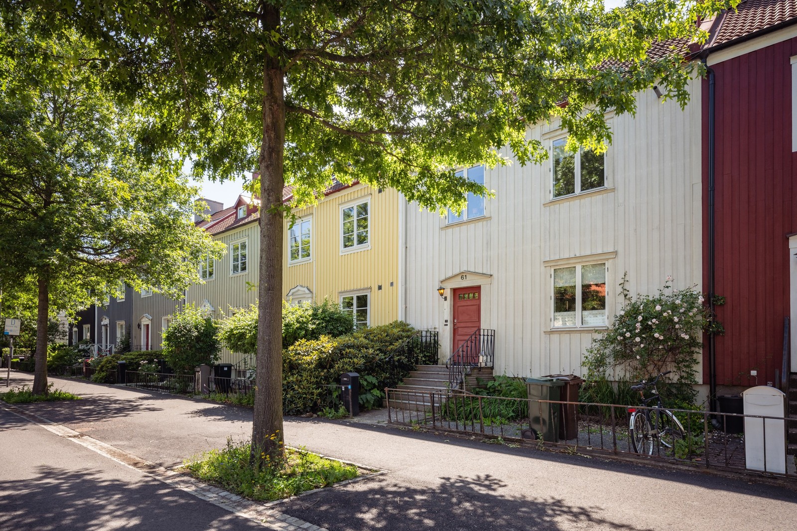 Kungsladugård är en pittoresk och karakteristisk stadsdel i Göteborg...