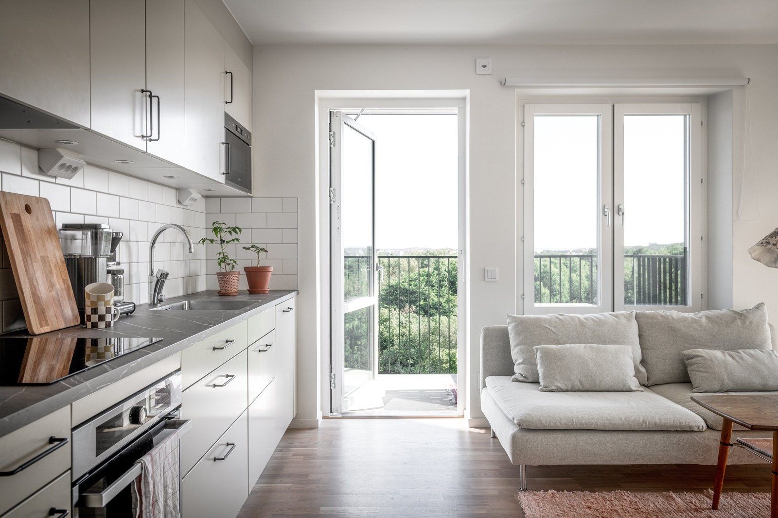 Nu ges ett sällsynt tillfälle att förvärva denna citynära gaveletta på Sjupundsgatan 35...