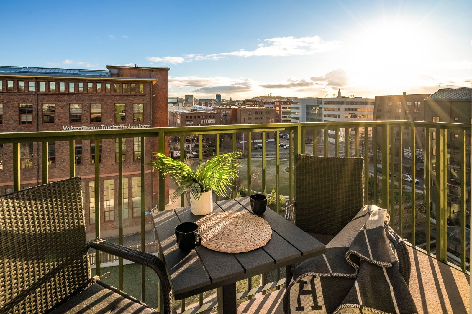 Högt ljust balkongläge