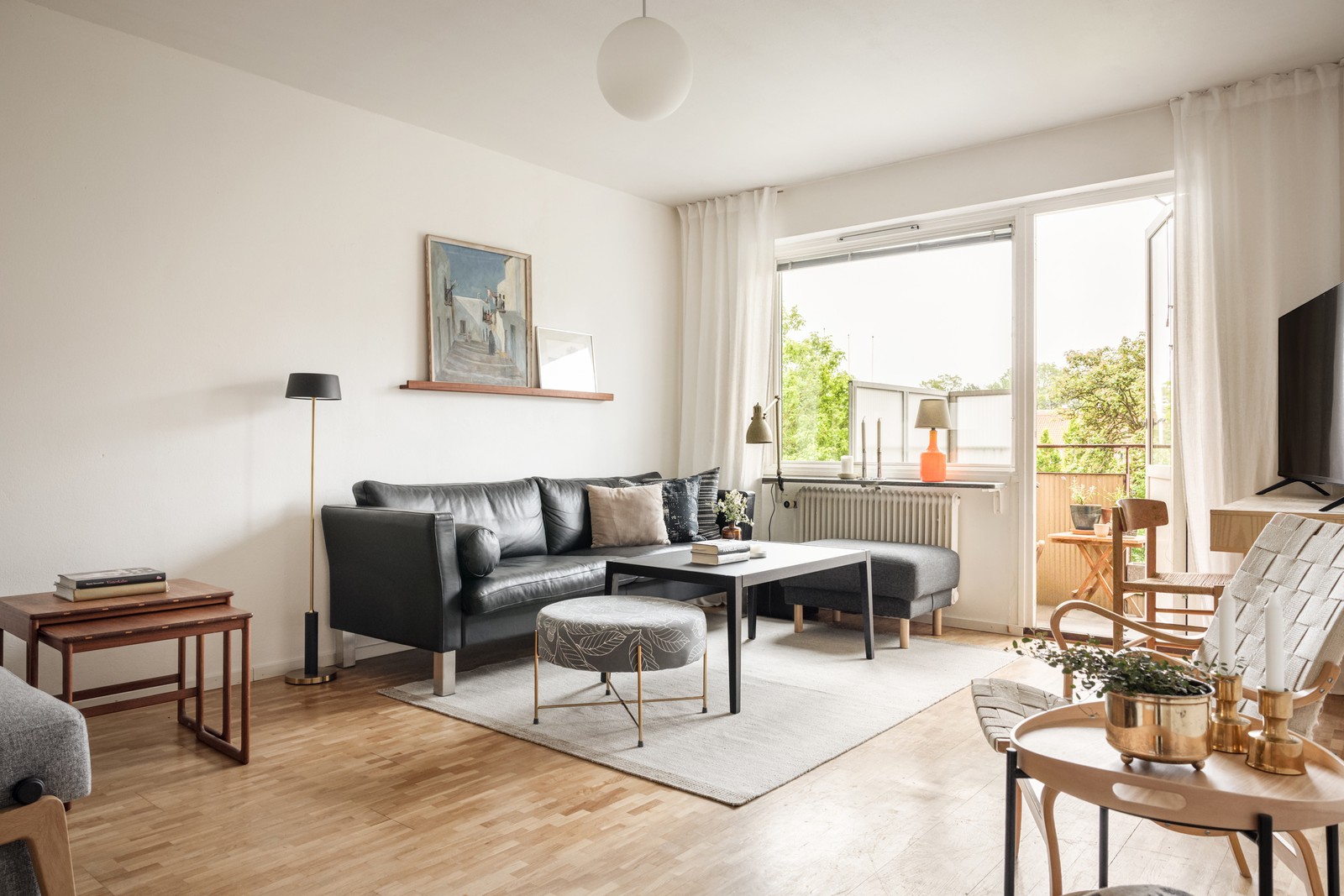 Ljust och fräscht med utgång till balkong i söder