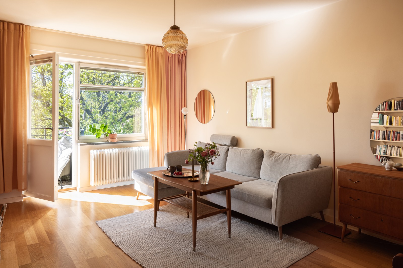 Ljust och rymligt vardagsrum