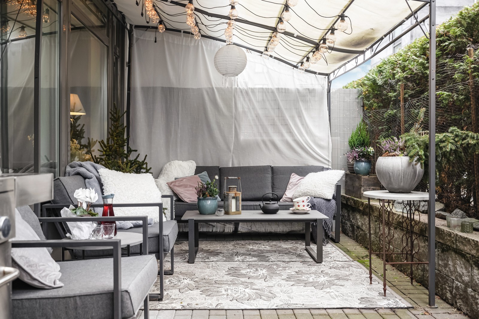 Underbar uteplats i ostört läge