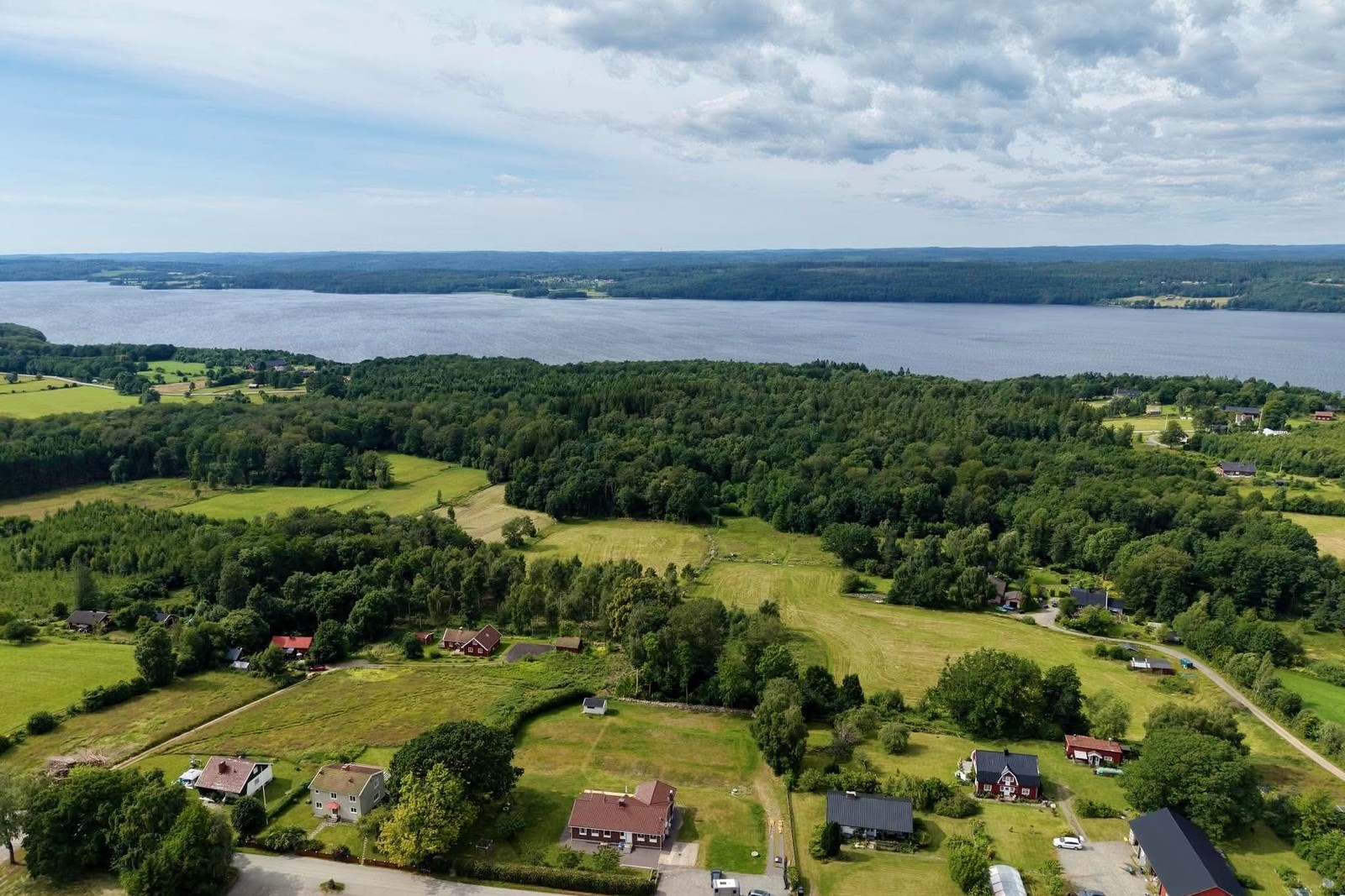 Närhet till Lygnern (säljarens egen bild)