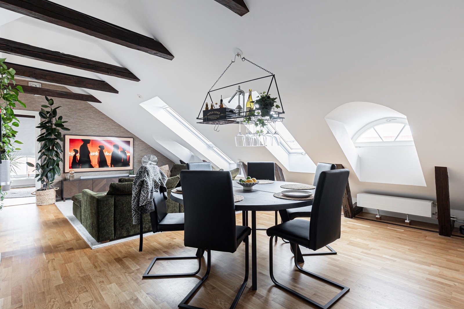 Matplats mot vardagsrum