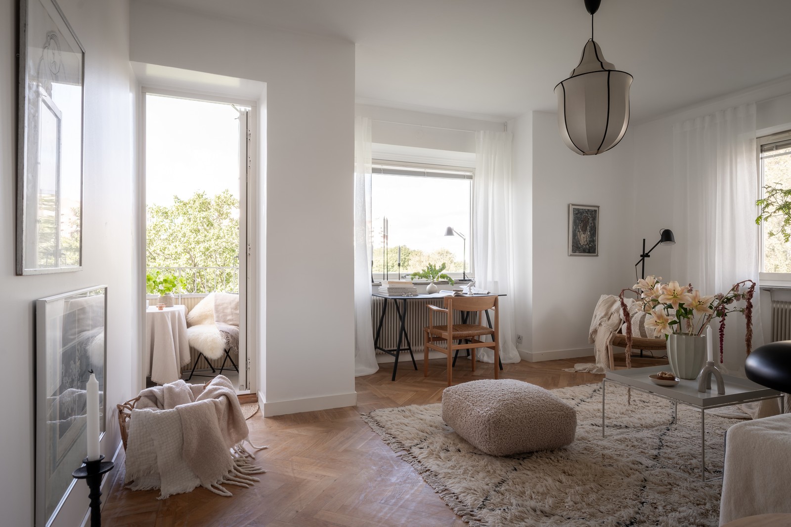 En av de charmigaste hörnlägenheterna i föreningen