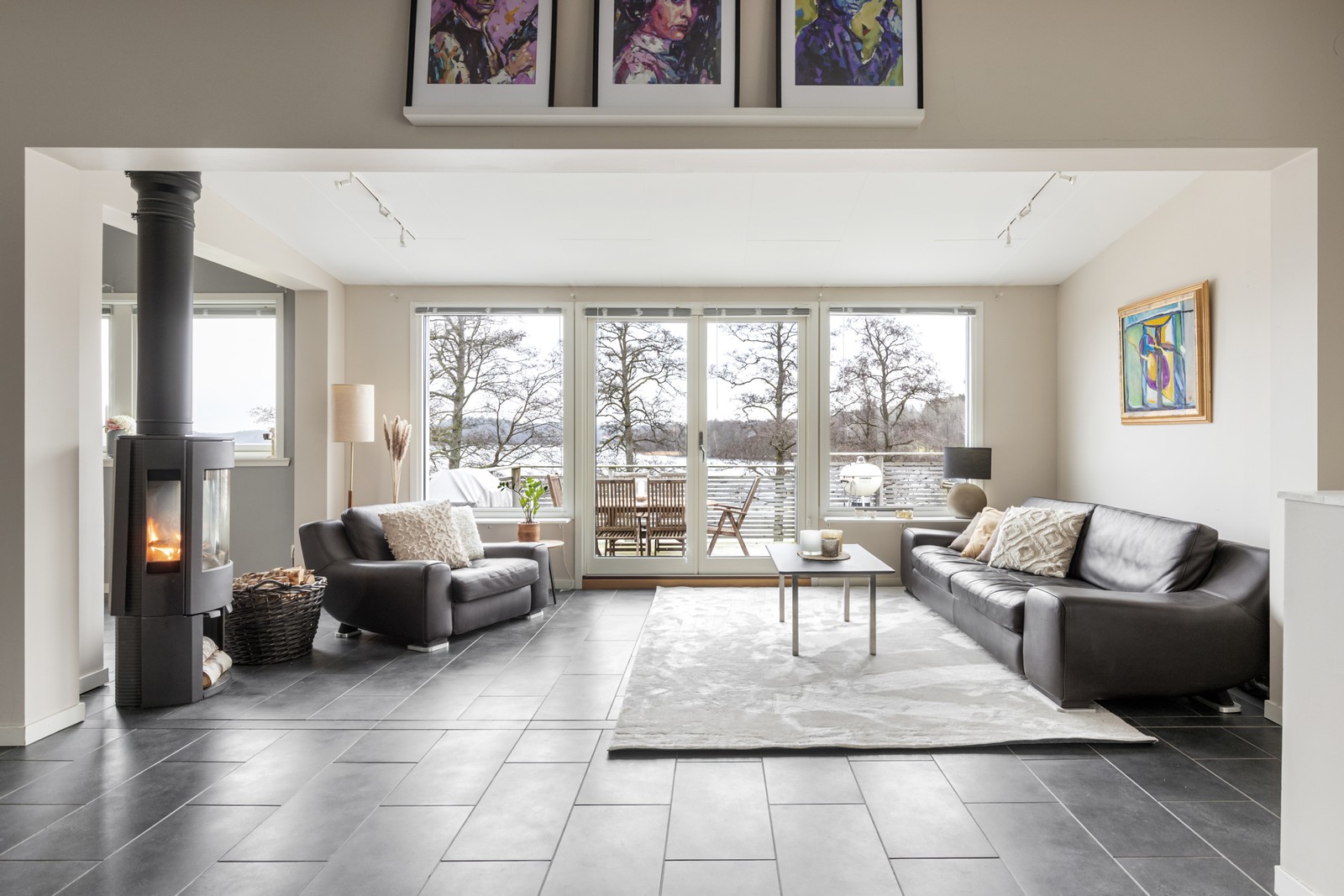 Öppna sociala ytor ger en härlig rymd