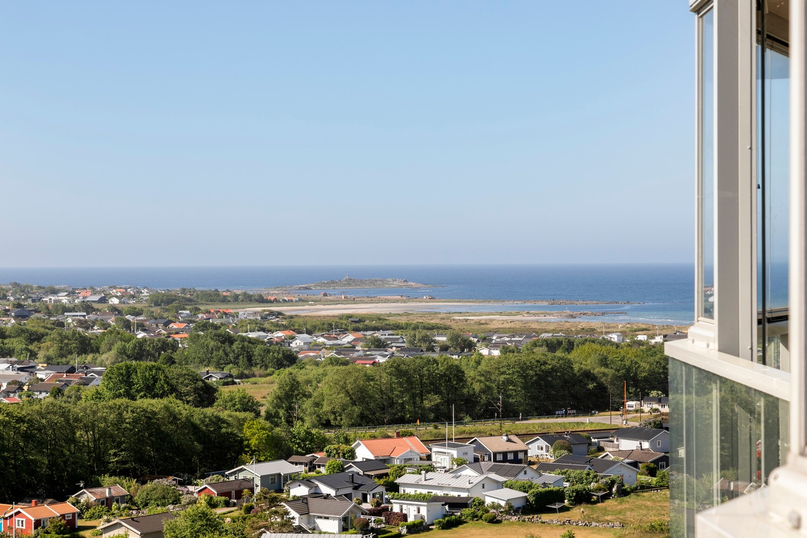 Fri horisont och glittrande hav