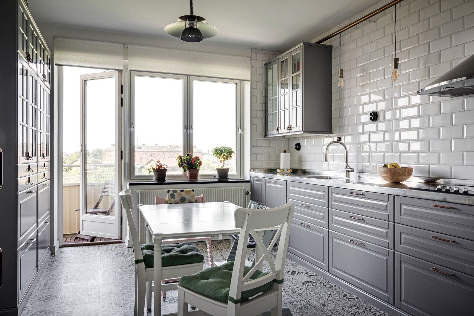 Stort och härligt kök med utgång till balkong!