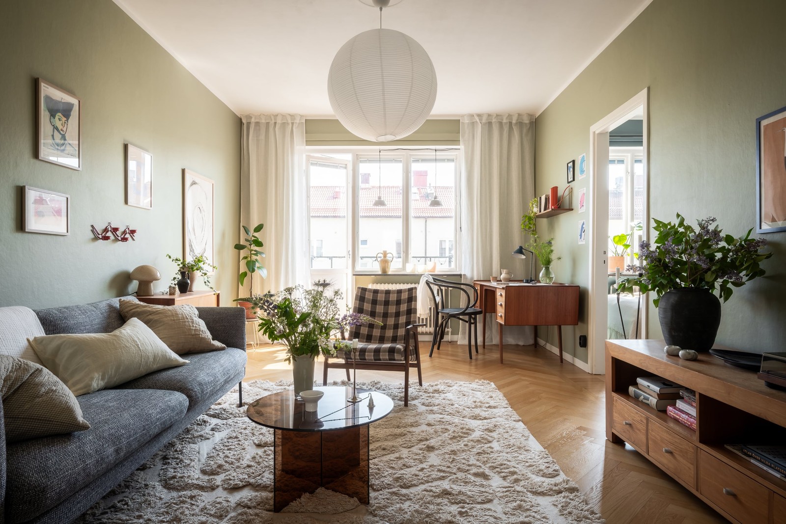 Varmt välkomna till förtjusande Asperögatan 8C