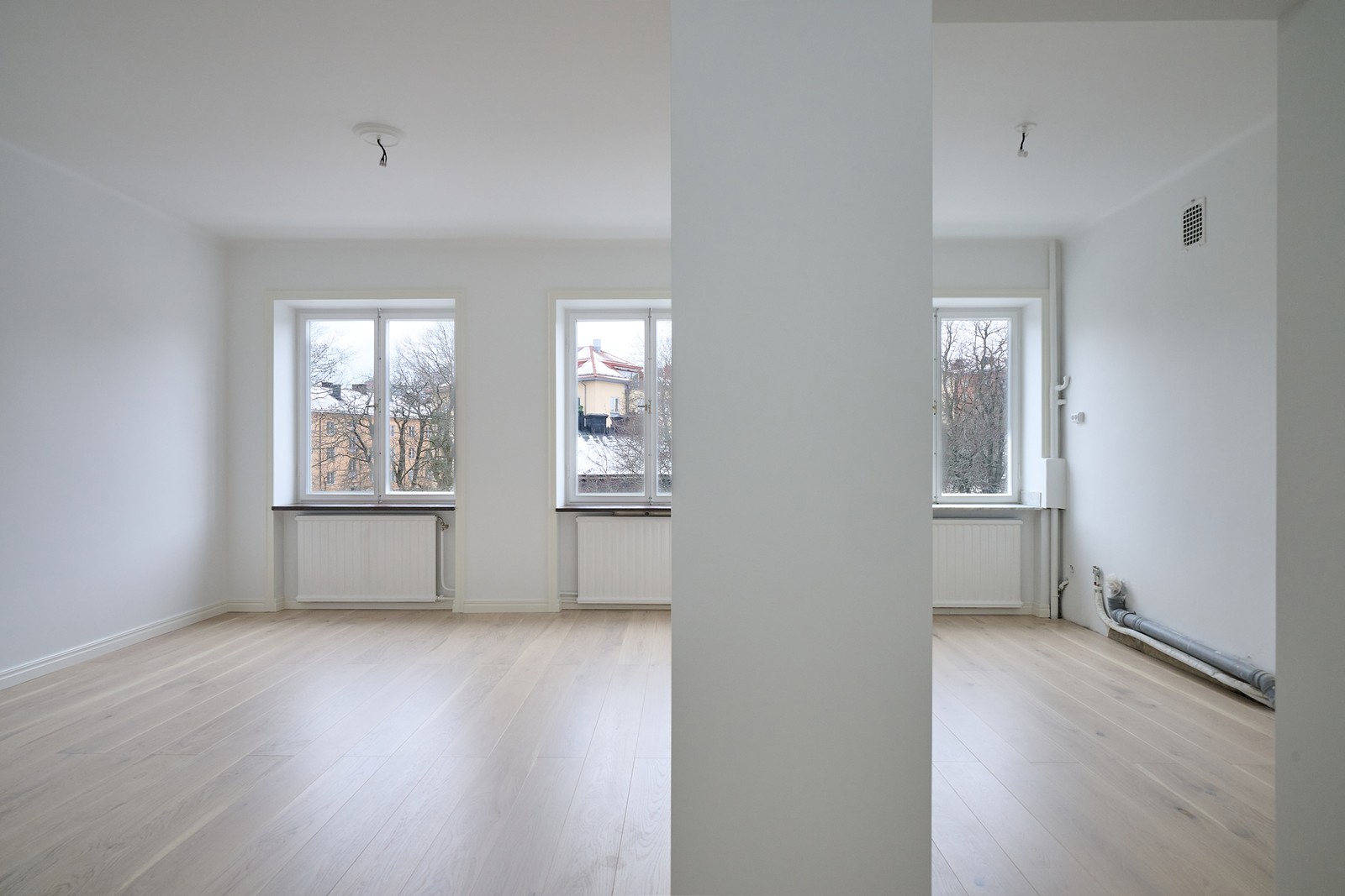 Tre fönster i fil mot Katarina bangata