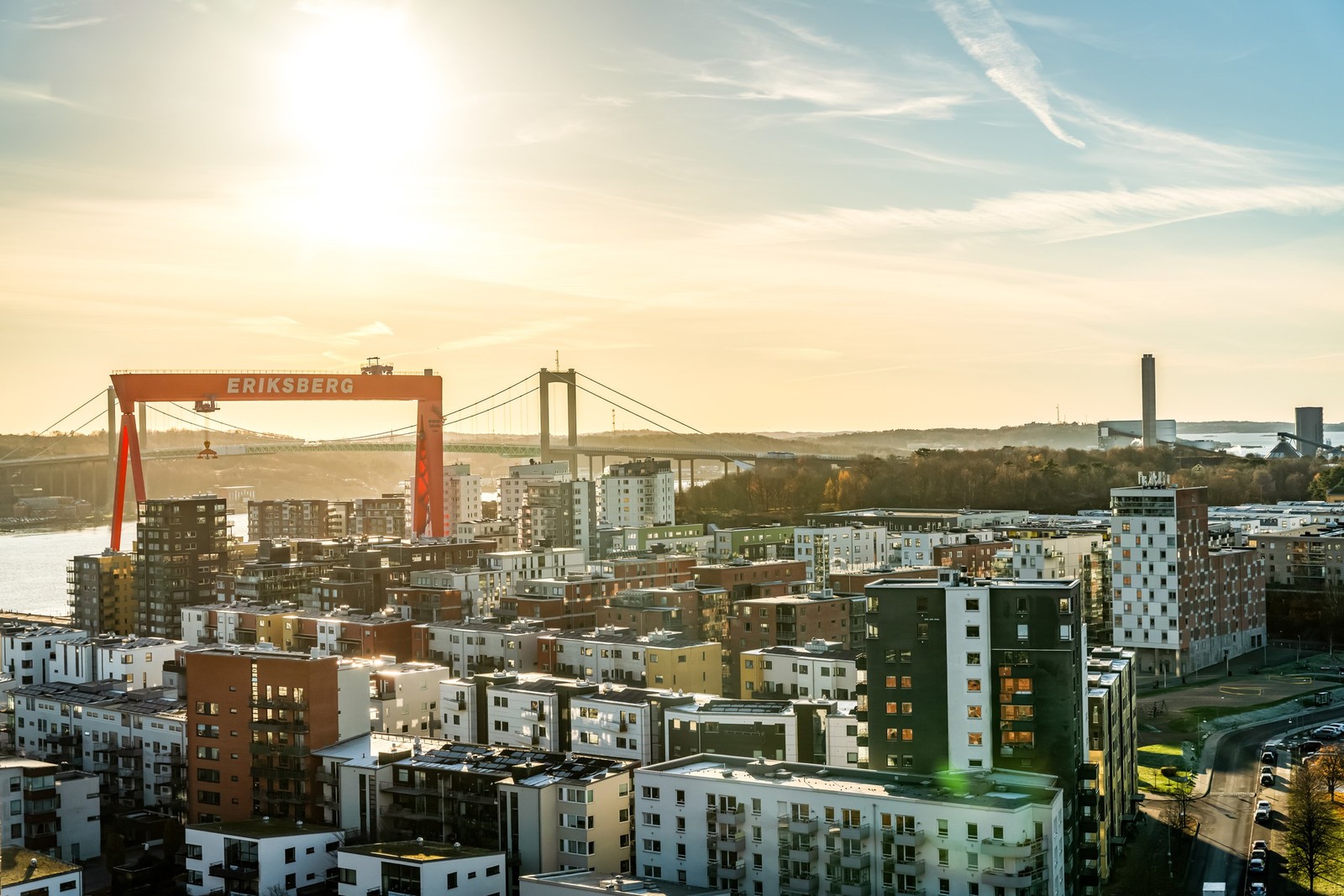 Njut av en fantastisk solnedgång från vardagsrummet
