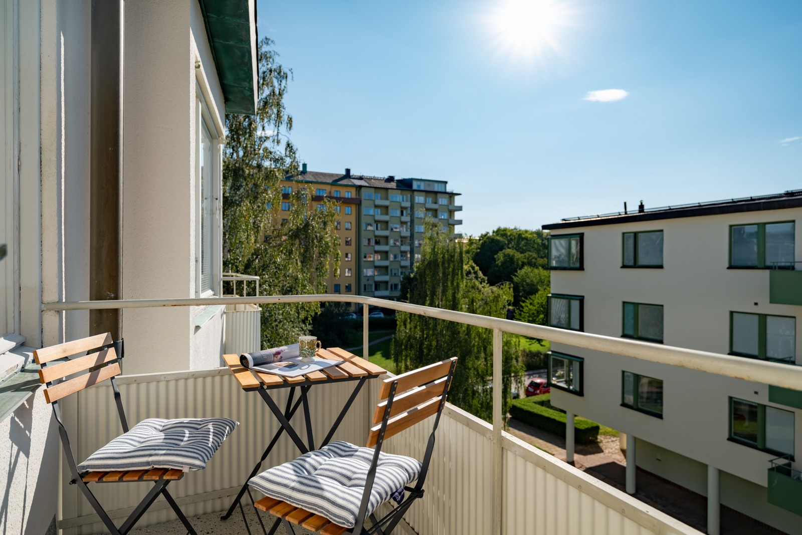 Balkong i S/V högst upp i fastigheten