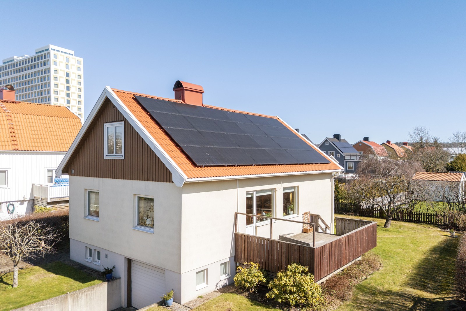 Välkomna till detta välskötta hus på Tandemgatan 10