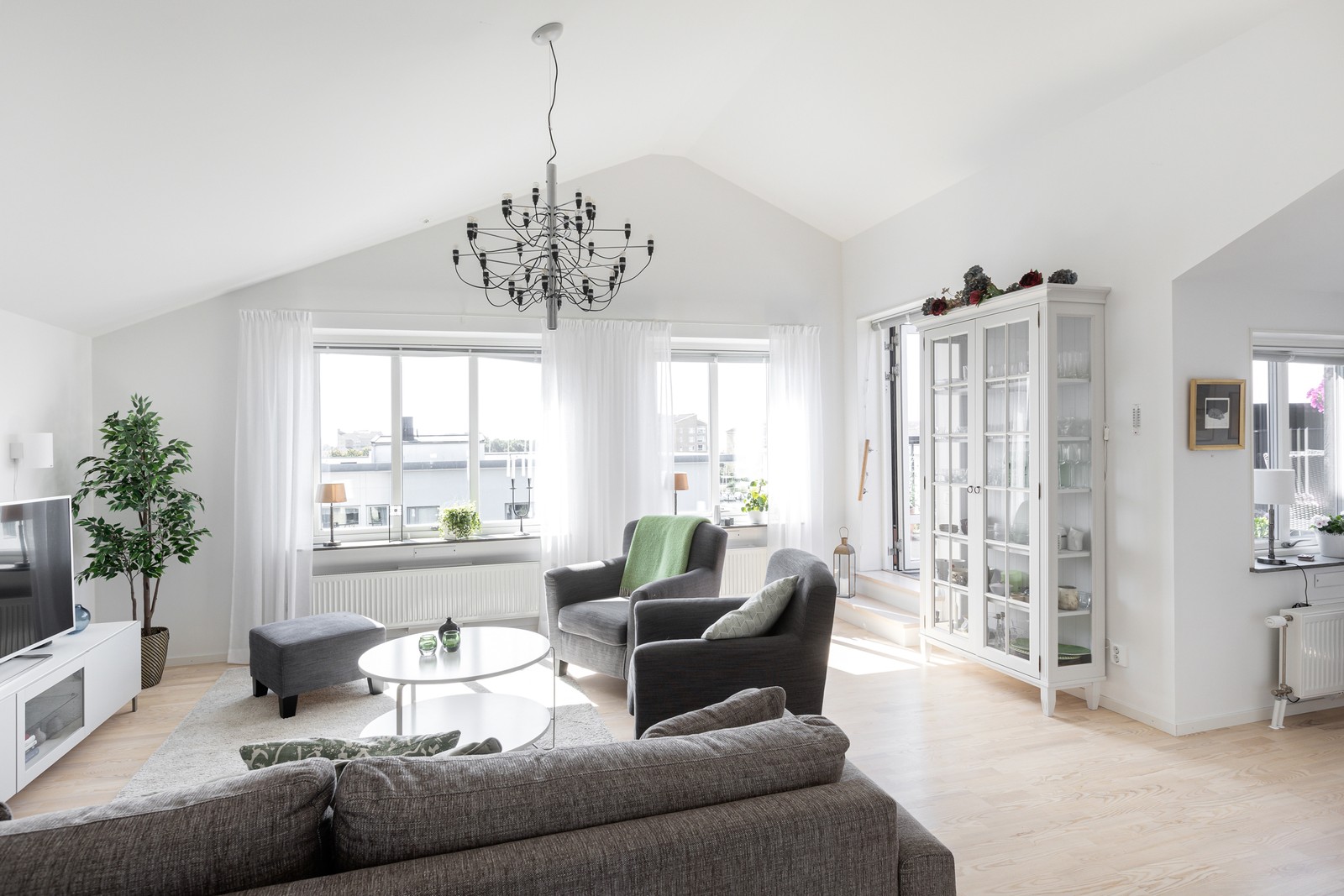 Välkommen till denna unika takvåning