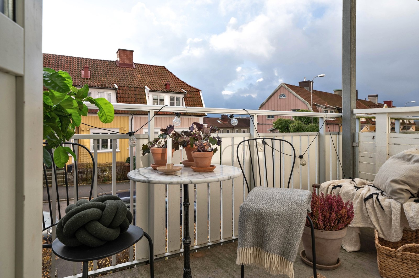 Varmt välkommen till Sofiagatan, en ljuvlig och lugn gata!