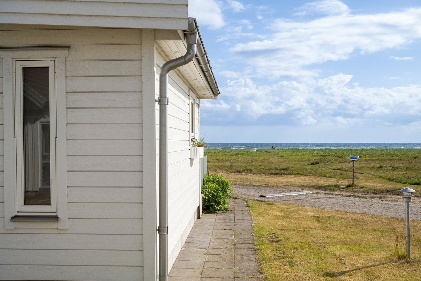 Ca100 m till stranden och havet