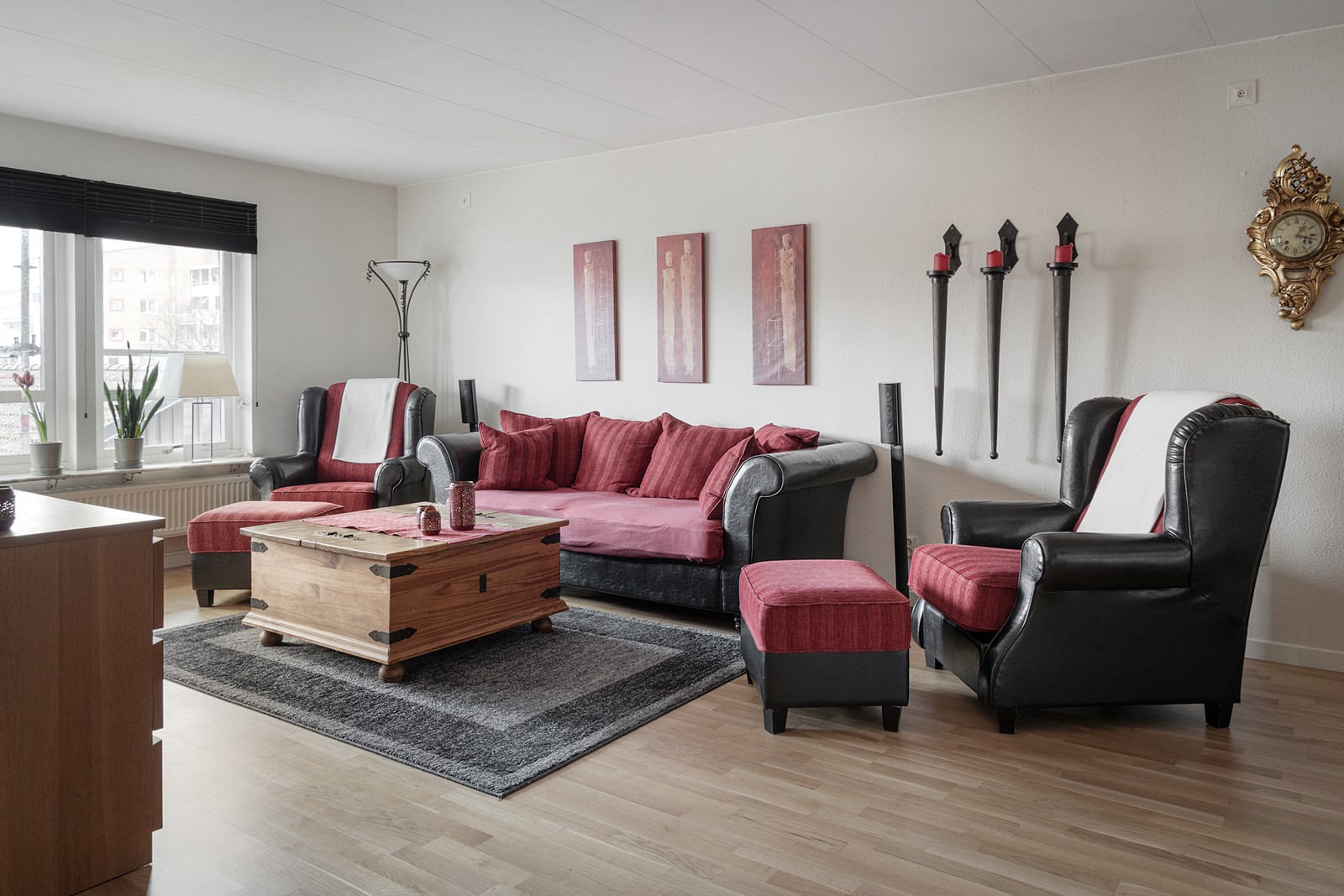 Ljust och öppet vardagsrum