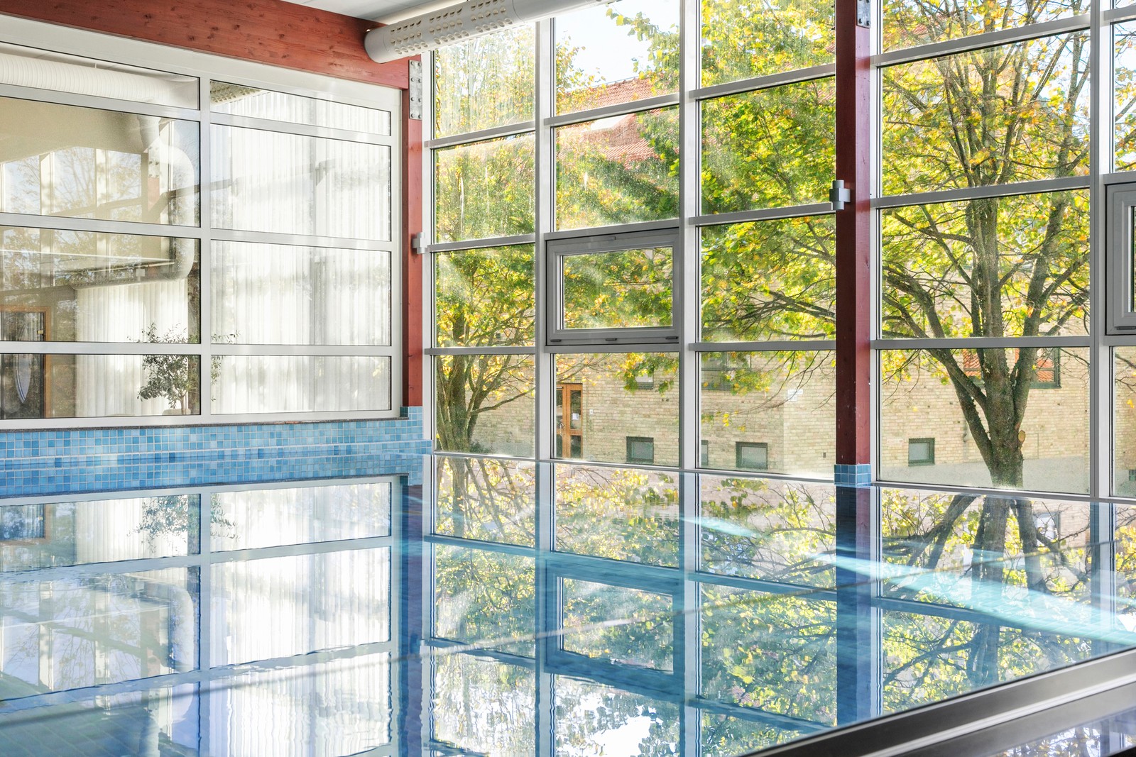 Förening med egen wellnessavdelning med uppvärmd pool, bastu och gym