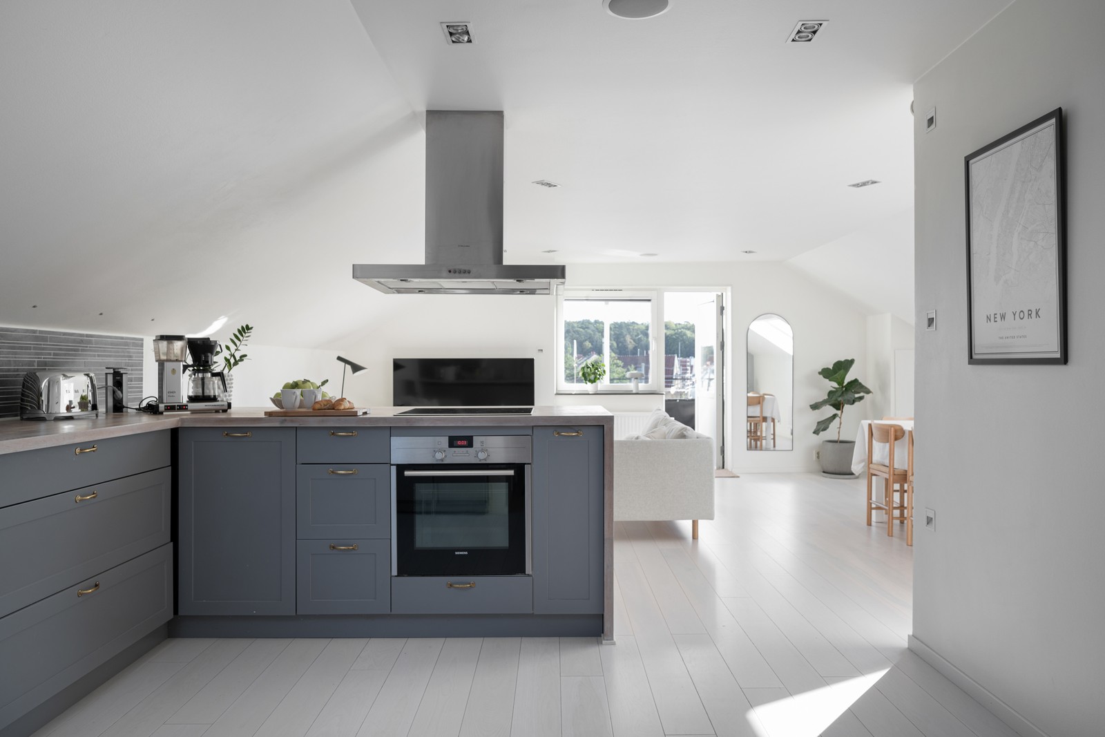 Välkommen till Sanatoriegatan 13C!