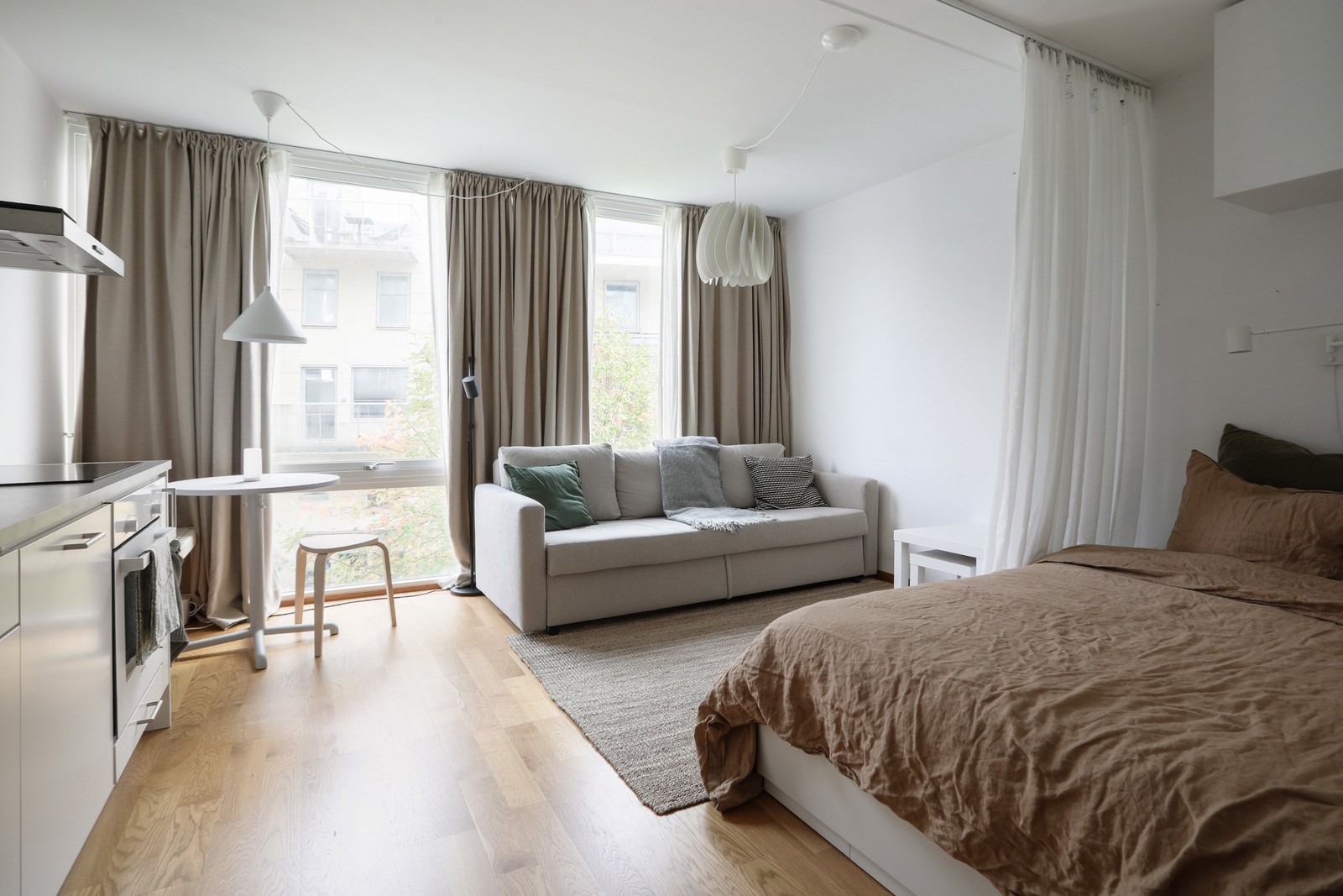 Här väntar en optimal etta med plats för allt som behövs i en lägenhet