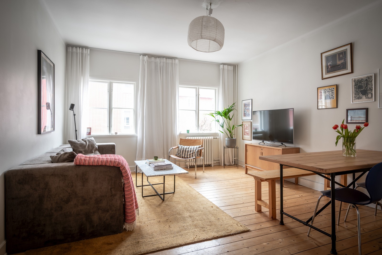 Hjärtligt välkomna till denna charmiga 20-talsdröm med en unik och förtrollande atmosfär!