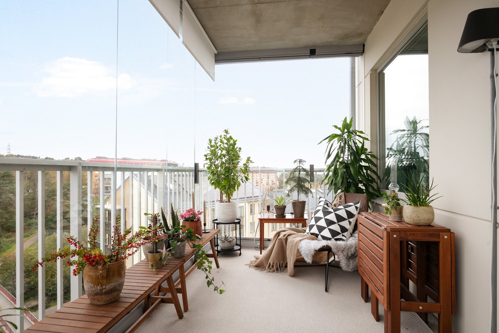 Välkommen till Norra Fjädermolnsgatan 27!