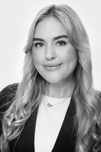 Nora Berg, Bjurfors Alingsås