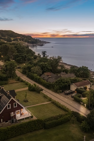 Generös fastighet i pittoreska Kattvik