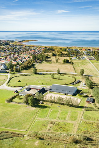 Komplett hästanläggning för verksamhet och tävling