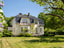 Villa Majhem uppfördes 1915 efter ritningar av arkitekt Ola Andersson i Helsingborg. Till hans mest kända verk hör bland annat Helsingborgs Konsthall, Röda Kvarn och flera villor vid Ramlösa brunn.