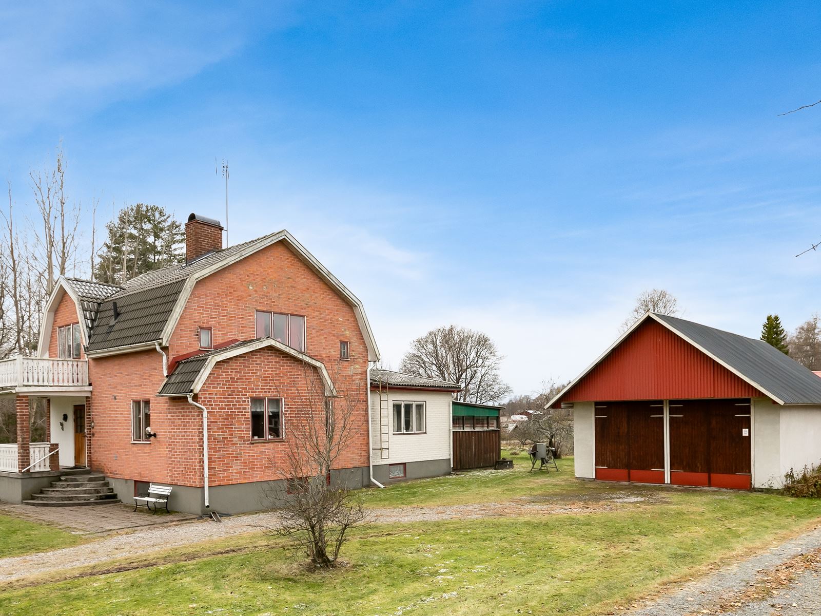 Hus, Garage/verkstad. Kvistbro Björkhem - Bjurfors