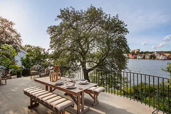 etta-bjurfors-maklare-terrass.jpg