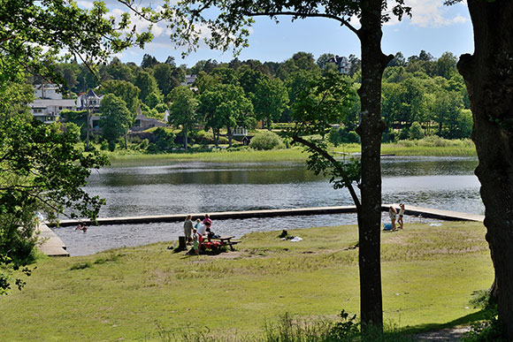 hus-till-salu-molnlycke-harryda-bjurfors-badplats.jpg